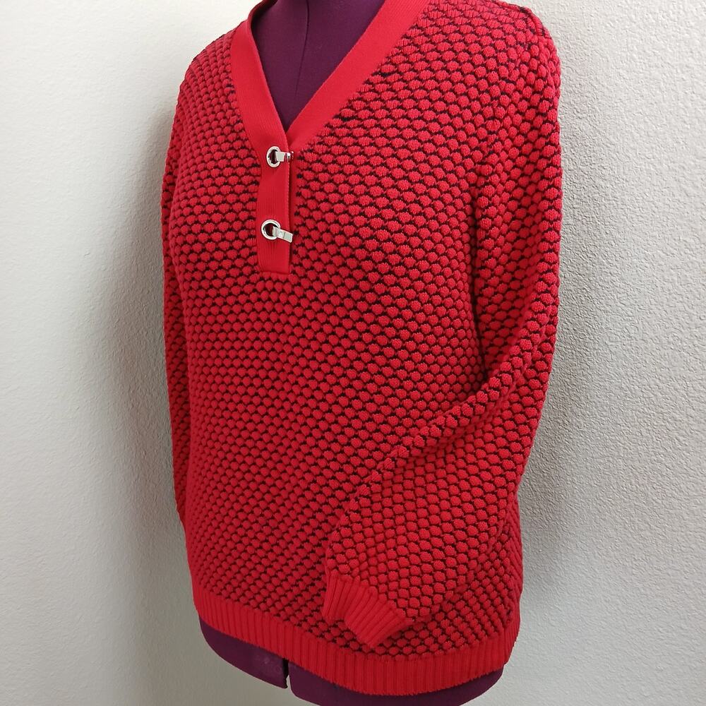 Karen Scott Red & Black Puff Knit Henley Sweater M silver metal clasps V-neck LS - Picture 2 of 16